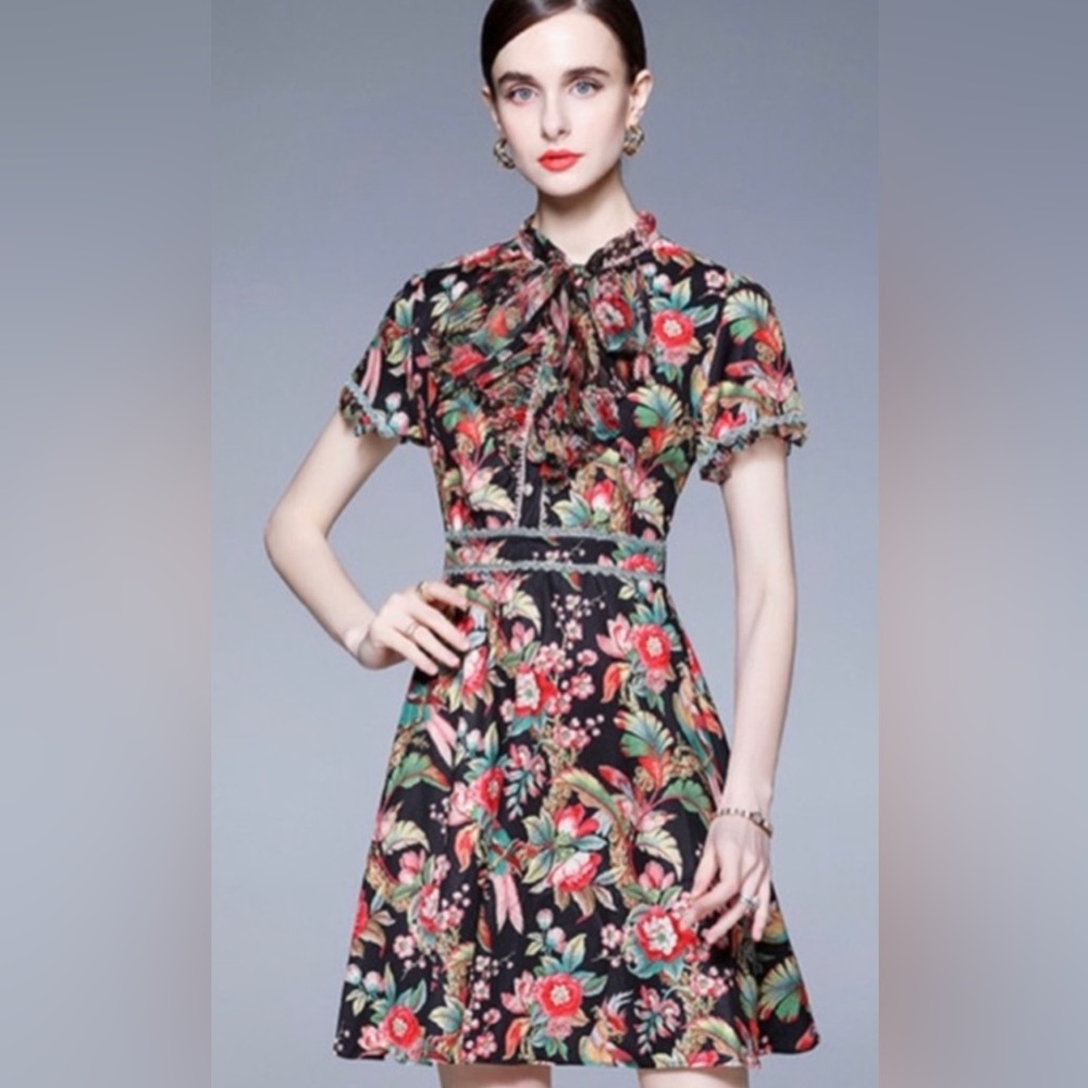NWT Dalia MacPhee Short Sleeve Tie Neck Floral Mini Dress With Lace Trim…